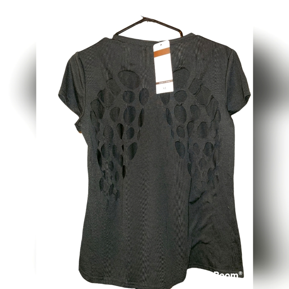 Angel back tee